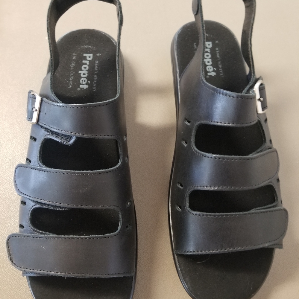 Prophet velcro sandals Size 10.5 A4